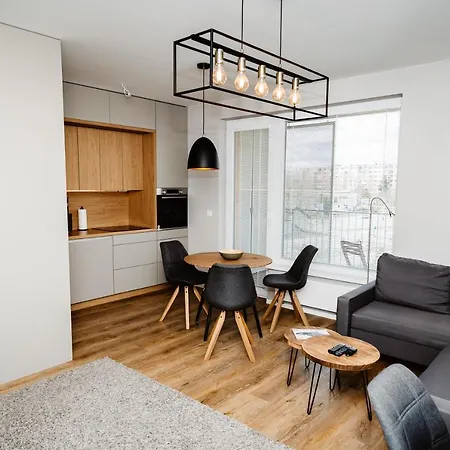 Apartman Ah Vusch Inovecka 2 *