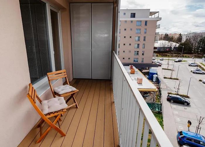 Apartment Ah Vusch Inovecka 2